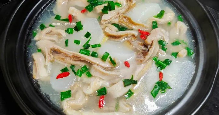 入冬後多喝湯！這3樣一起燉，溫補又鮮爽、經常來一碗暖到心坎裏