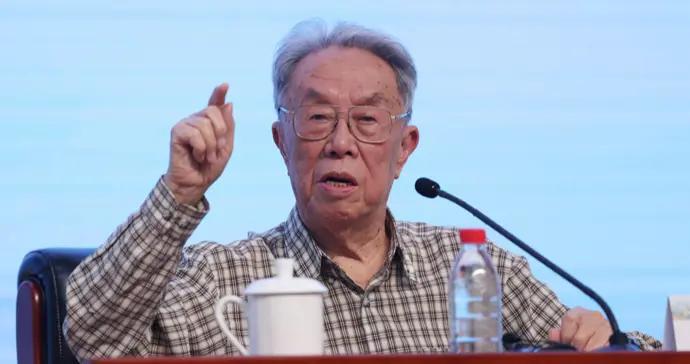 大作家王蒙竟被孫子的小學語文題難倒！