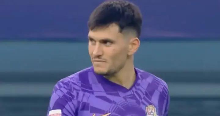 記者：津門虎外援薩爾瓦多可能要進行右腳踝關節韌帶修復手術