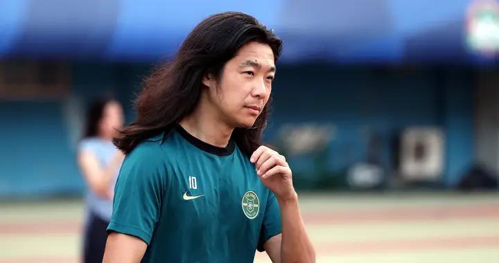 官方：中超升班馬遼寧鐵人簽下36歲原浙江隊中場李提香