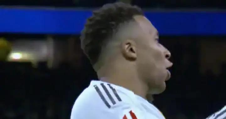 Siu！姆巴佩進球追平C羅紀錄後模仿C羅標誌性慶祝動作