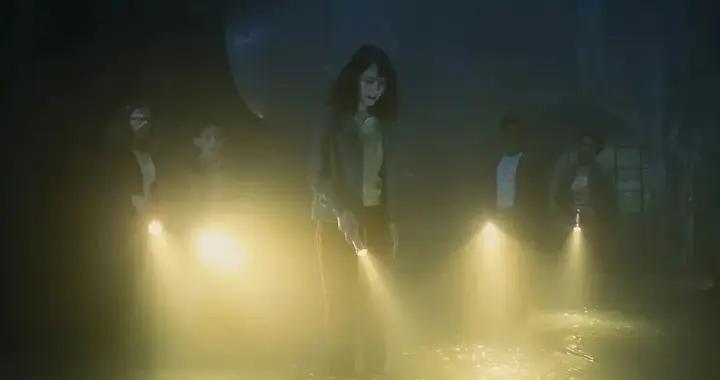 今年大熱的黑馬劇，非常的少兒不宜