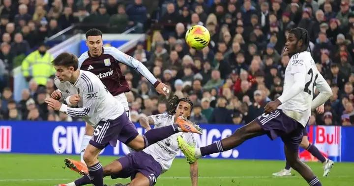 TA：羅傑斯完成了完美的個人表演，烏加特與他形成了鮮明對比