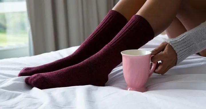 晚上穿襪子睡覺？研究發現：堅持一個寒冬，4種變化會讓人驚喜