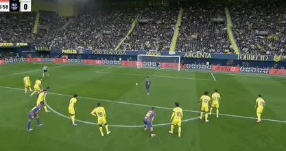 半場：黃潛0-1巴薩，拉菲尼亞點射+中柱，韋加飛鏟亞馬爾染紅