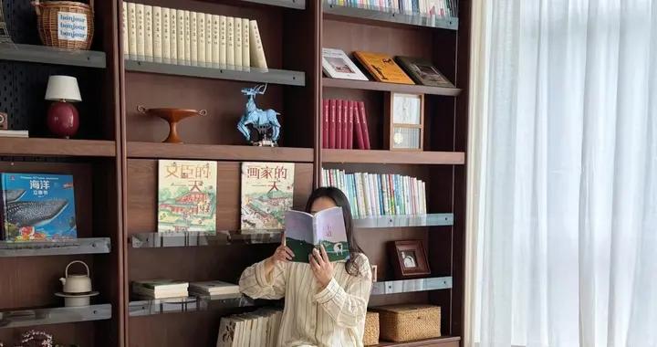 越來越多人不裝傳統背景牆，建議學學精明人做法，美觀實用又省錢