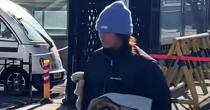 全紅嬋重返國家隊，身高近170穿黑衣氣場強，陳若琳沒騎電車接她