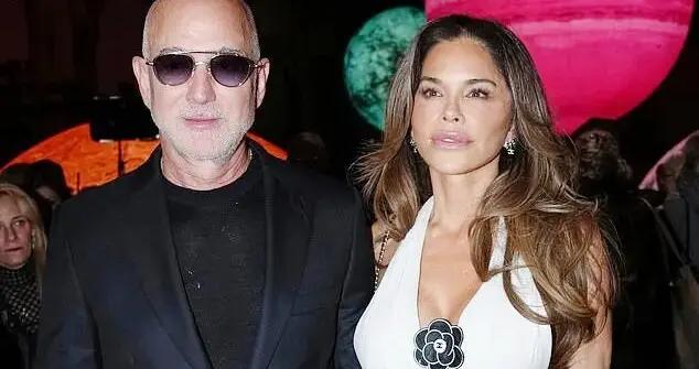 桑切斯首曬小女兒！顏值頂級名校學霸，穿搭率性靠貝佐斯改命