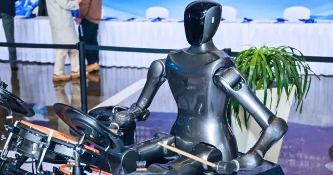 浙江省首個機器人學校落戶餘杭