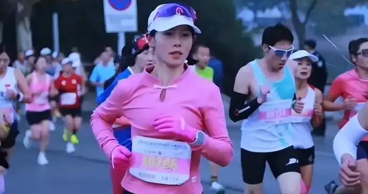 39歲“跑圈女神”錢志離世，每月3場半馬的執念，留3個幼童喊媽媽