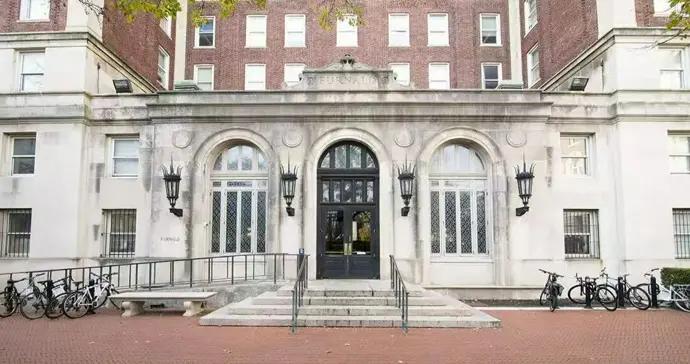 “你的爸爸是洗衣裳的嗎？”——美國旅行小記 | 趙武平