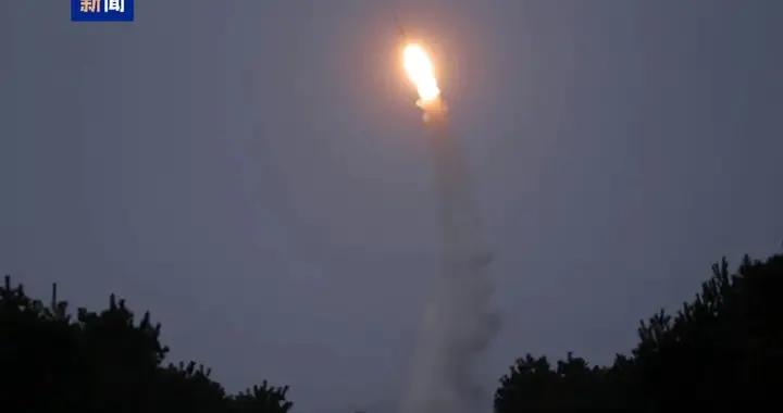 朝鮮試射新型防空導彈，金正恩觀摩