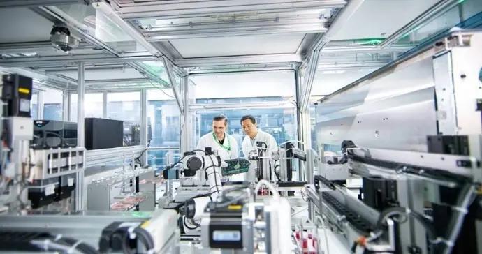 硬核消息！浦東創投集團戰略投資企業英矽智能即將登陸港交所