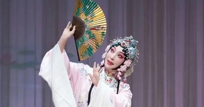 張靜嫺王奉梅護航，這位京劇尚派青衣要開崑劇專場